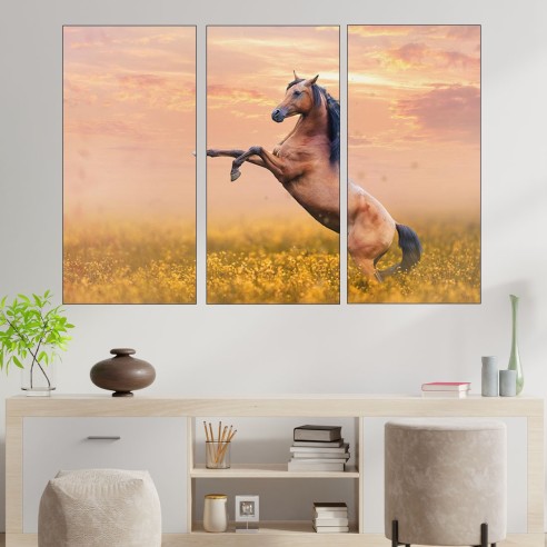 Красив кон в ливада - картина пано за стена