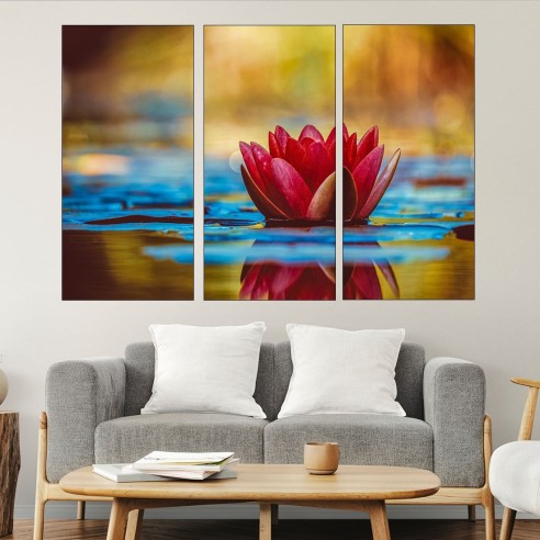 Разцъфнала водна лилия - картина пано за стена - 2