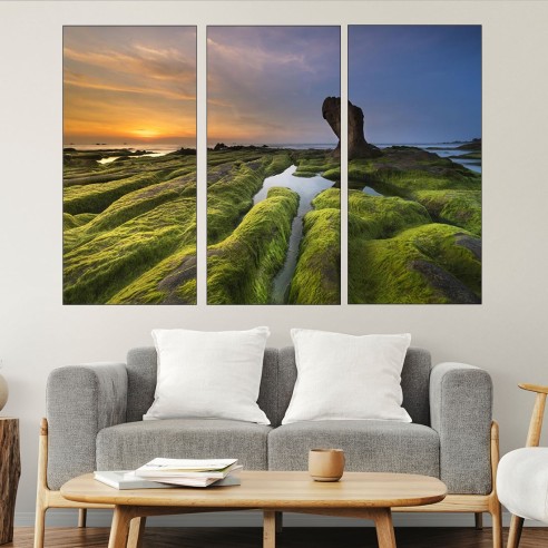 Бряг с обрасли камъни - картина пано за стена - 2