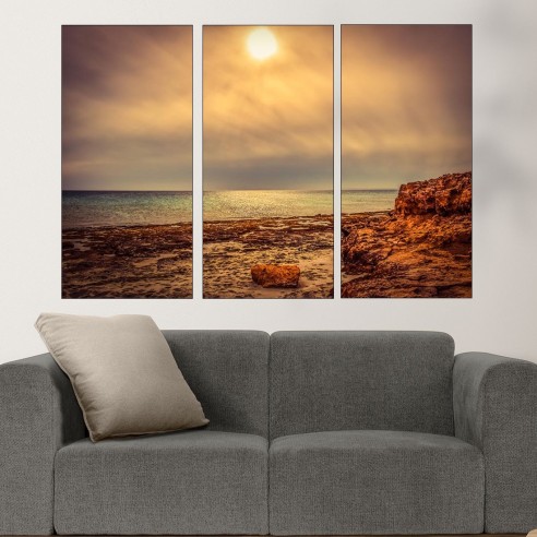Облачно време над скалист бряг - картина пано за стена - 2