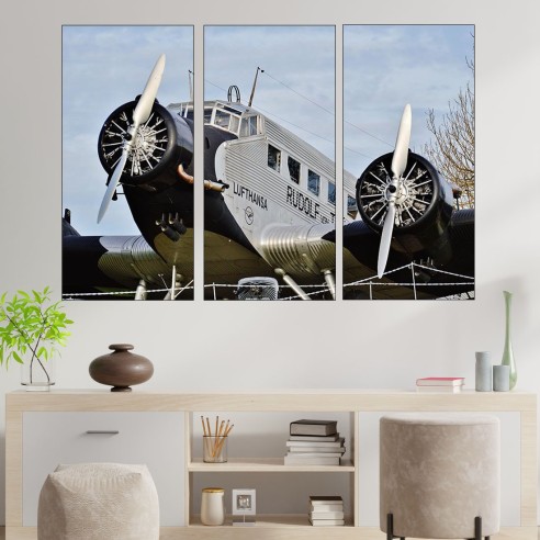 Реставриран стар самолет - картина пано за стена - 2