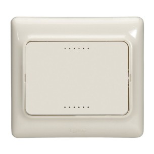 Еднополюсен стълбищен бутон 6А крем Kaptika LEGRAND