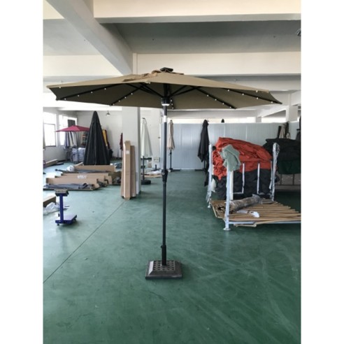 Градински чадър със соларно осветление Ф270 см бежов MY GARDEN ➤ топ цена ➤ dshome.bg