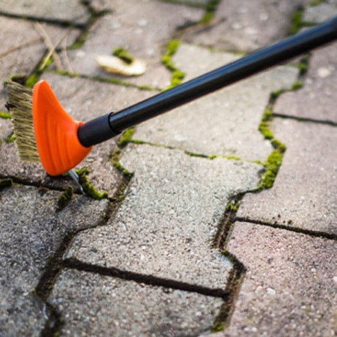 Телена четка за градински настилки 80-140 см BRADAS ➤ топ цена ➤ dshome.bg