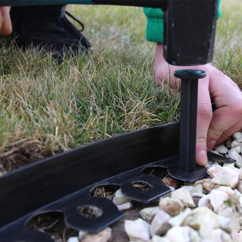 Ограничителна лента - бордюр Easy Border 50 мм х 10 м BRADAS ➤ топ цена ➤ dshome.bg