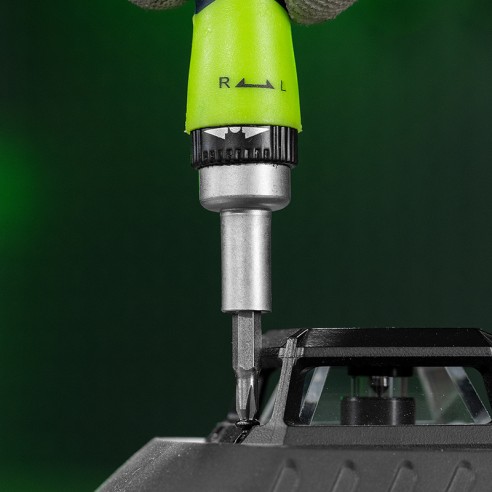 Реверсивна отвертка за фина механика с битове и вложки 32 части СИБРТЕХ ➤ топ цена ➤ dshome.bg