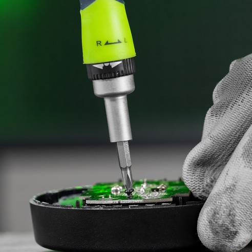 Реверсивна отвертка за фина механика с битове и вложки 32 части СИБРТЕХ ➤ топ цена ➤ dshome.bg