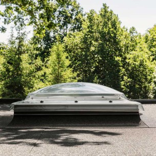 Прозорец за плосък покрив с купол 150x150 см CVP 0573 VELUX ➤ топ цена ➤ dshome.bg