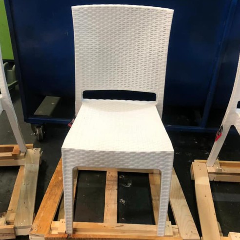 Градински стол без подлакътници бял Zeugma Rattan MEVSIM ➤ топ цена ➤ dshome.bg