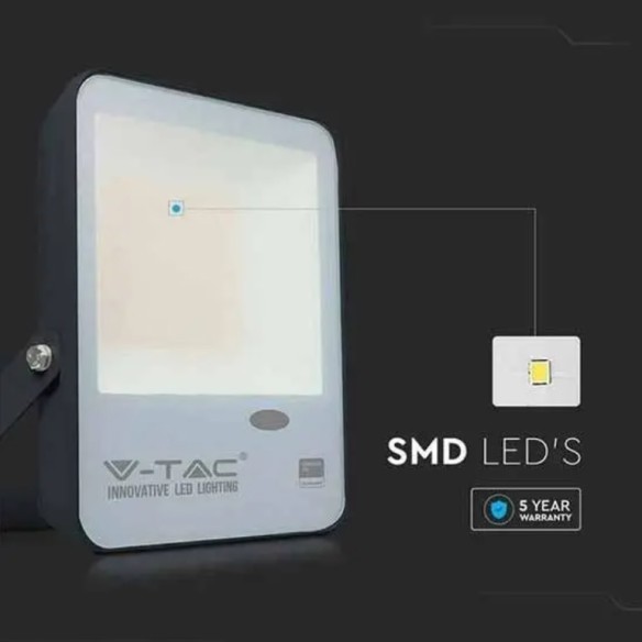 LED прожектор със светлинен сензор 50 W Samsung чип V-TAC ➤ топ цена ➤ dshome.bg