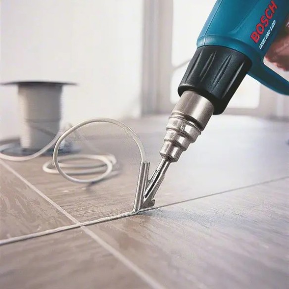 Пистолет за горещ въздух BOSCH EasyHeat 500, 1600W ➤ топ цена ➤ dshome.bg