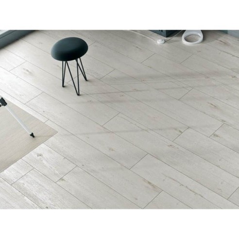 Ламиниран паркет 8 мм AC4/32 V4 Volga Natura Line AGT ➤ топ цена ➤ dshome.bg