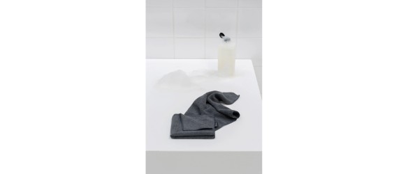 Микрофибърни кърпи за почистване Dark Grey 2 бр. BRABANTIA ➤ топ цена ➤ dshome.bg