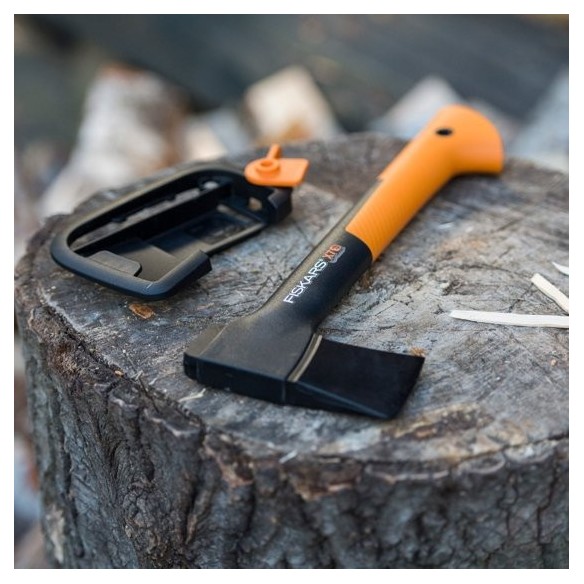 Брадва за сечене X7-XS FISKARS