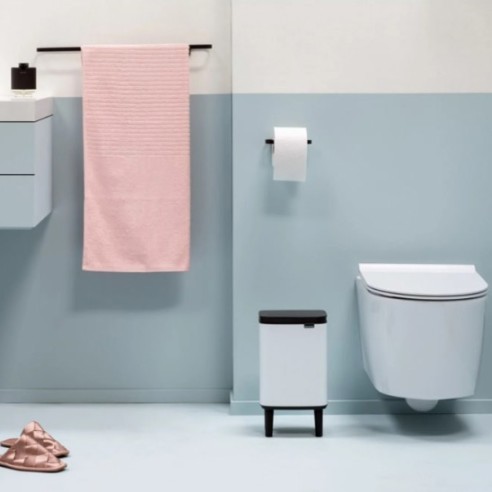 Кошче за баня 4 л бяло Bo Small Hi BRABANTIA ➤ топ цена ➤ dshome.bg