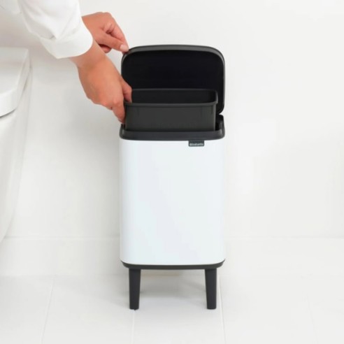 Кошче за баня 4 л бяло Bo Small Hi BRABANTIA ➤ топ цена ➤ dshome.bg