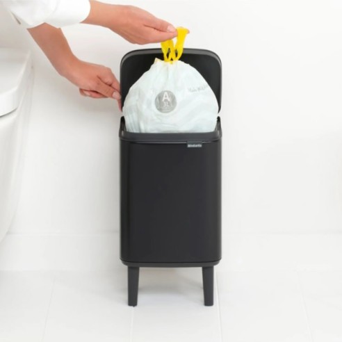 Кошче за баня 4 л черно Bo Small Hi BRABANTIA ➤ топ цена ➤ dshome.bg