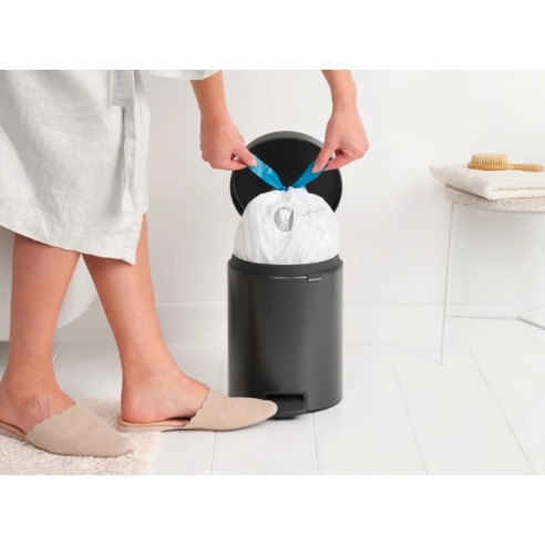 Кошче за баня 5 л NewIcon Confident Grey BRABANTIA ➤ топ цена ➤ dshome.bg