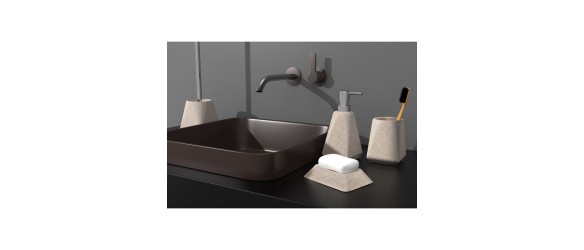 Четка за тоалетна сребриста ReNew Brilliant Steel BRABANTIA ➤ топ цена ➤ dshome.bg