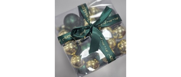 Коледни топки Ø6 см златисти и с райе 6 бр. ➤ топ цена ➤ dshome.bg