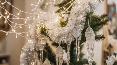 Гирлянди и лед лампи