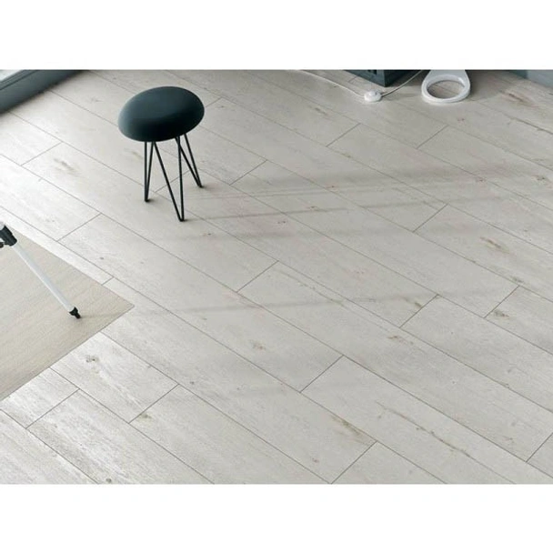 Ламиниран паркет 8 мм AC4/32 V4 Volga Natura Line AGT - Image 2