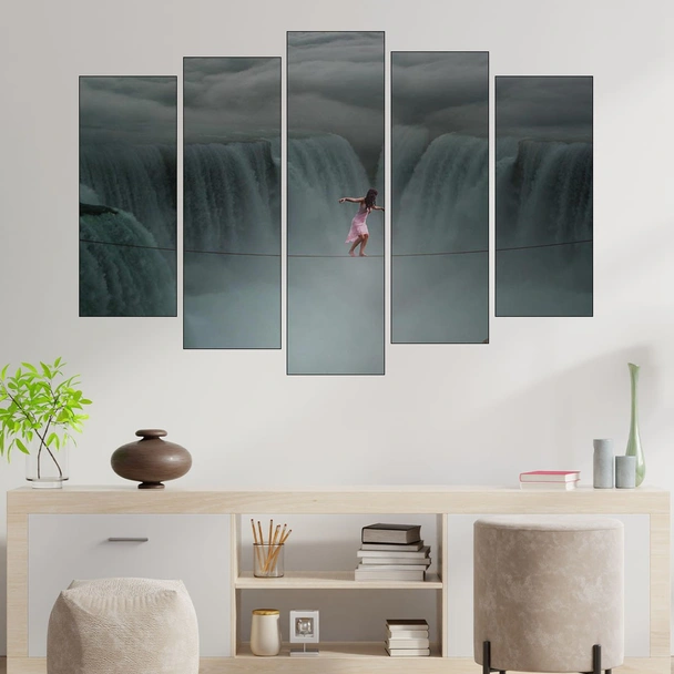 Момиче на въже над водопади - картина пано за стена - Image 3