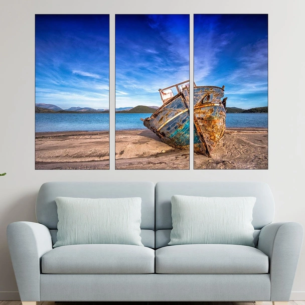 Отломки от лодка на брега - картина пано за стена - Image 2