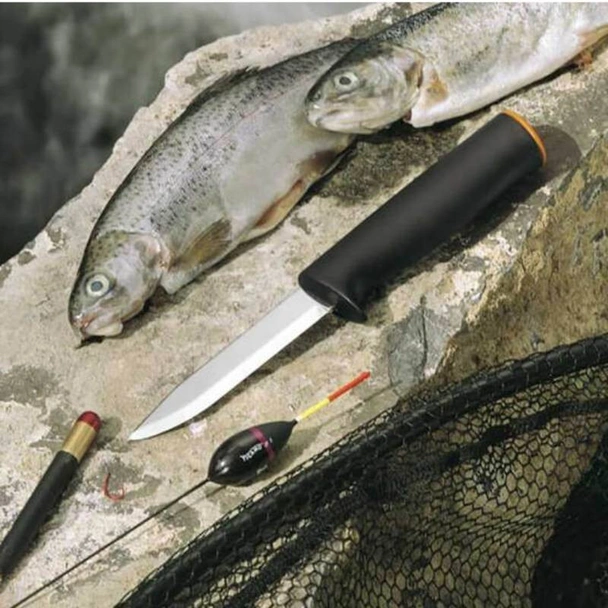 Универсален нож 21.8см с пластмасова ножница за колан FISKARS - Image 2