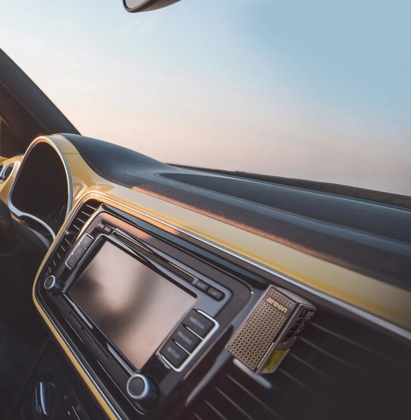 Пълнител за ароматизатор за кола AREON Кар Платина - Image 3