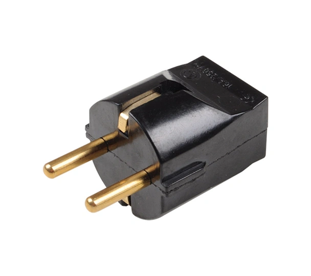 Щепсел 6А черен