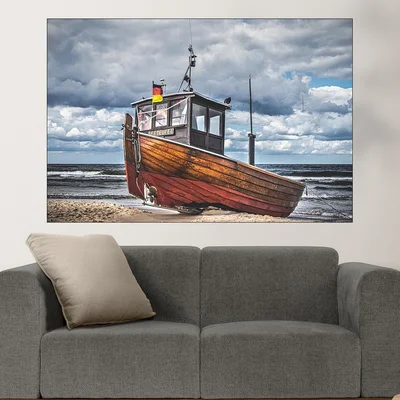 Рибарско корабче на пясъка - картина пано за стена