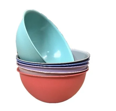 Пластмасова купа за салата