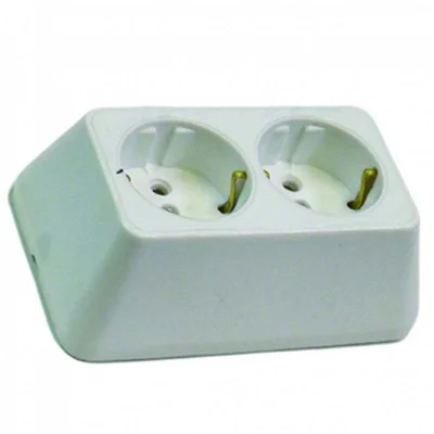 Разклонител 2-ка бял без кабел