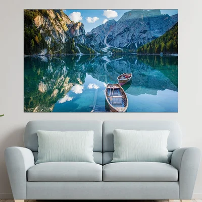 Лодка в планинско езеро - картина пано за стена