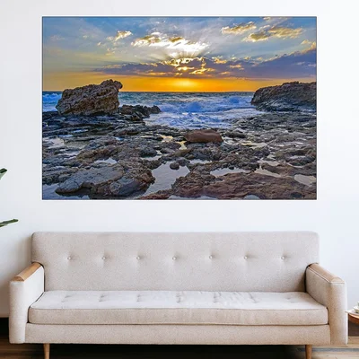 Залез над скалист морски плаж - картина пано за стена