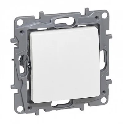 Кръстат ключ сх.7 10А бял Legrand Niloe