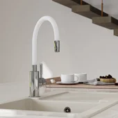 Стоящ смесител за кухня с гъвкав PVC бял чучур Zumba FERRO - Thumbnail 2