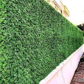 Оградна мрежа с декоративна трева 1.5x10 м 43x43 мм Т-15 - Thumbnail 2